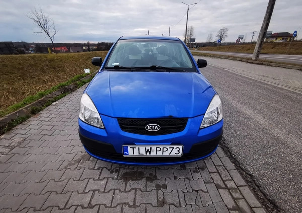 Kia Rio cena 6500 przebieg: 257362, rok produkcji 2006 z Włoszczowa małe 211